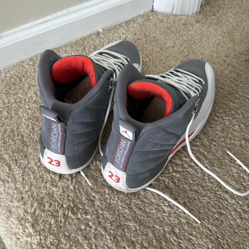 Jordan retro 12